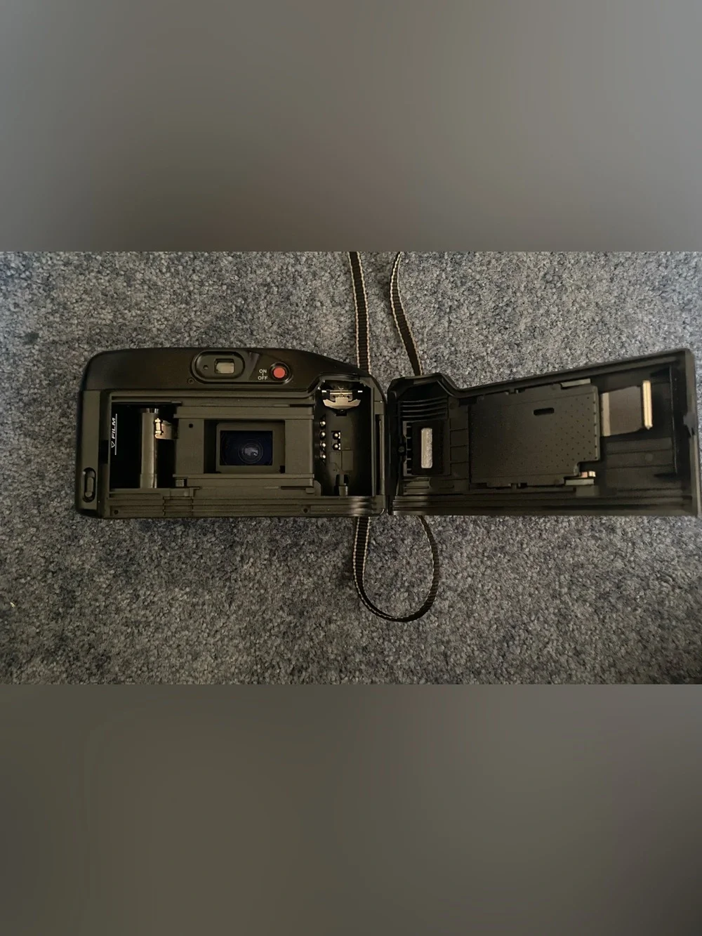 Canon Sure Shot Zoom-S Black Compact 35-60mm Film Camera